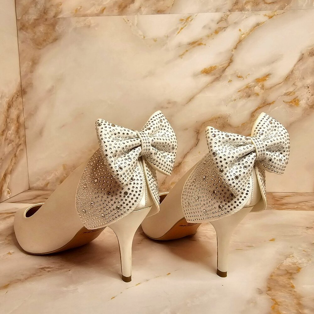 LUXE Especially Yours Ivory Bejeweled Bow Heels, Size 11 - Picture 1 of 8